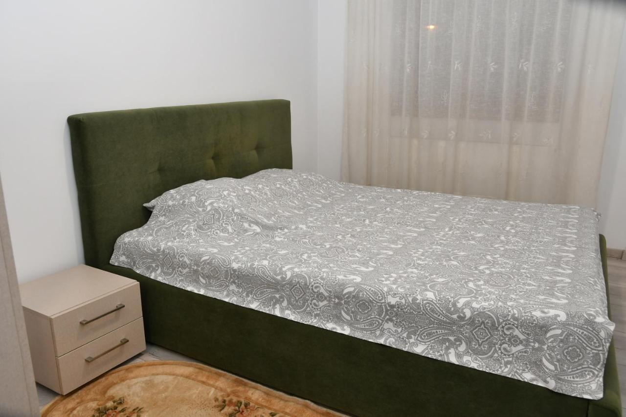Toporasi Apartament Apartment Craiova Ngoại thất bức ảnh