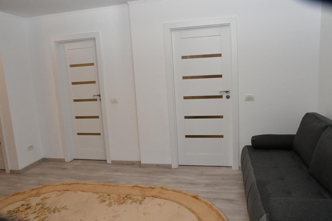 Toporasi Apartament Apartment Craiova Ngoại thất bức ảnh