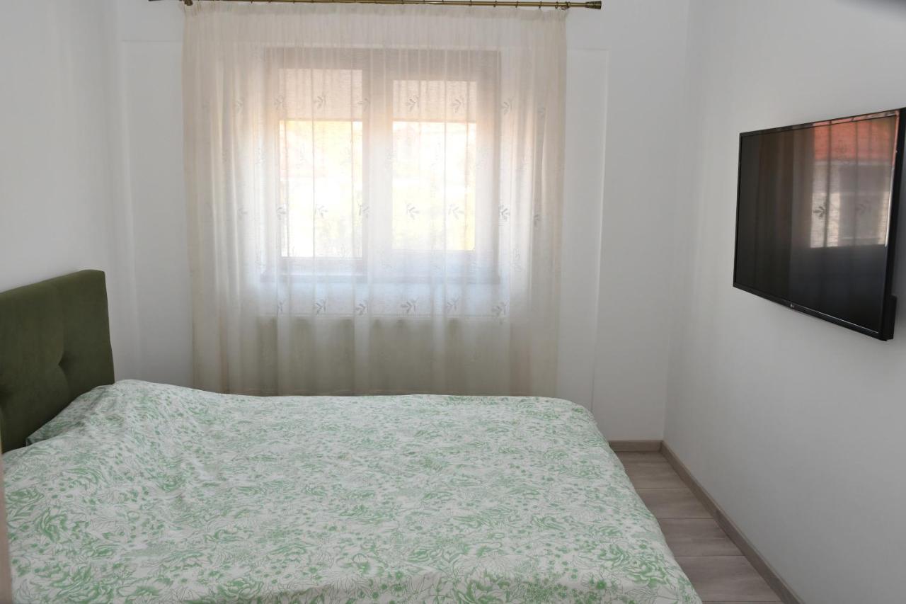 Toporasi Apartament Apartment Craiova Ngoại thất bức ảnh