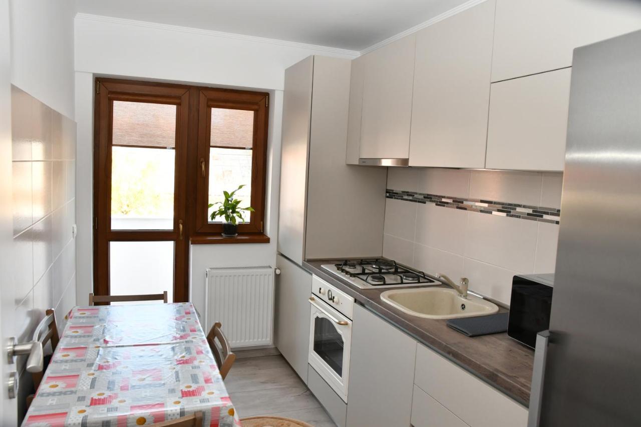 Toporasi Apartament Apartment Craiova Ngoại thất bức ảnh