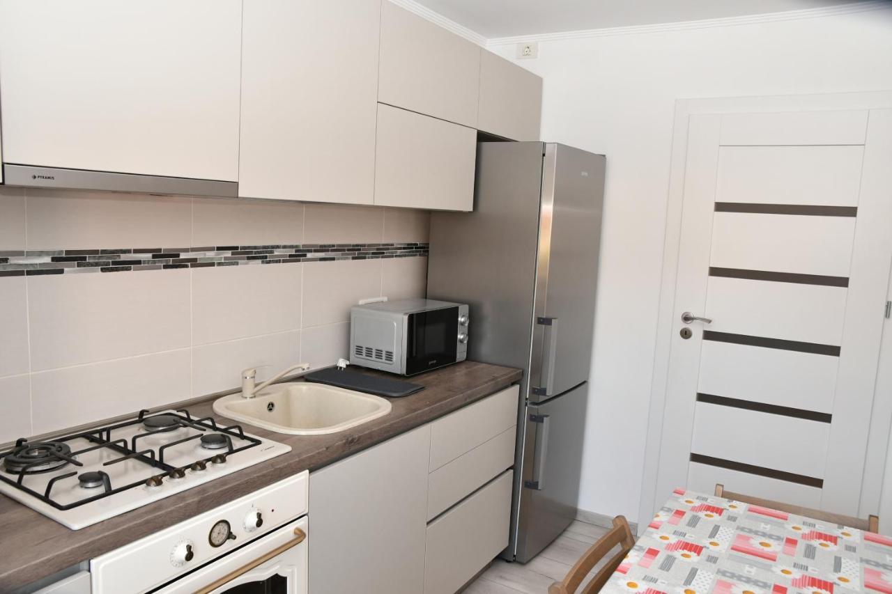 Toporasi Apartament Apartment Craiova Ngoại thất bức ảnh